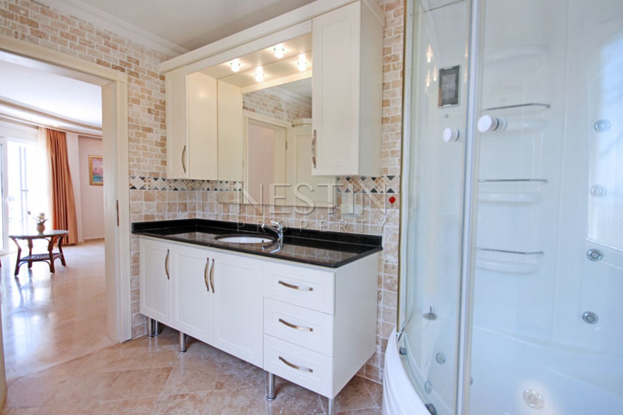 Красивая вилла 3+1 с бассейном в районе Каргыджак фото 37