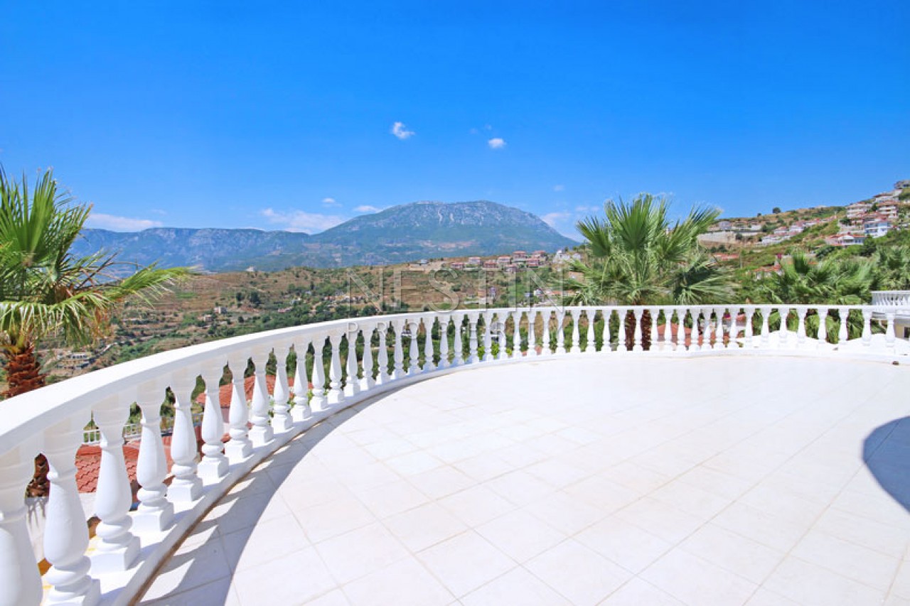 Красивая вилла 3+1 с бассейном в районе Каргыджак фото 38