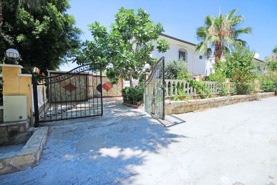 Красивая вилла 3+1 с бассейном в районе Каргыджак фото 45