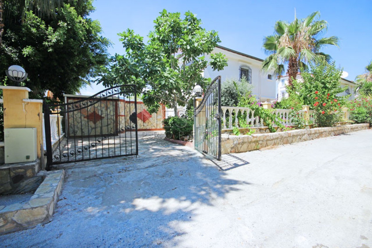 Красивая вилла 3+1 с бассейном в районе Каргыджак фото 45