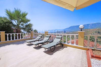 Красивая вилла 3+1 с бассейном в районе Каргыджак фото 57