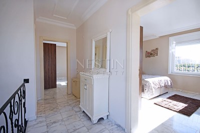 Вилла 3+1 с гаражом в 900 м от моря в районе Махмутлар фото 27