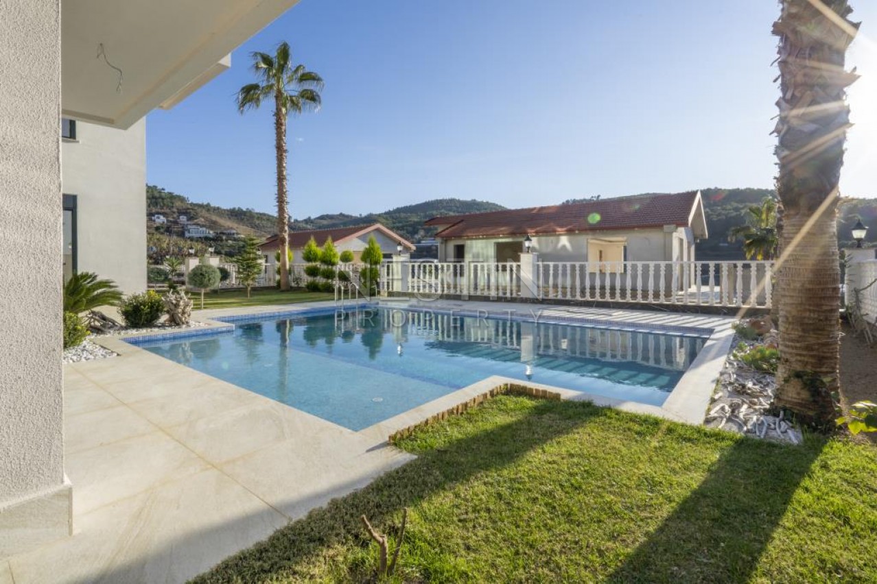 Просторная вилла 7+1 в районе Каргыджак с видом на море фото 9