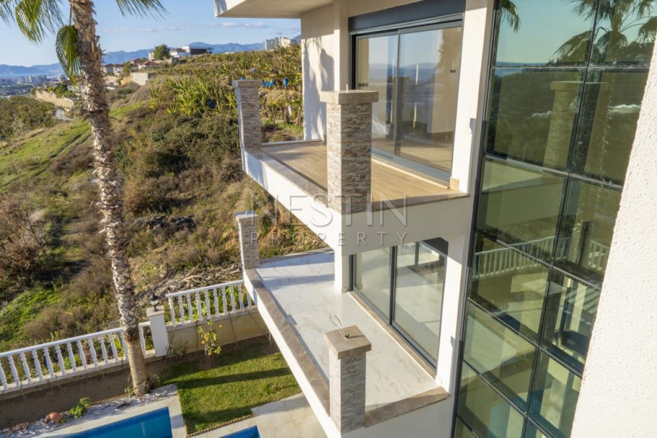 Просторная вилла 7+1 в районе Каргыджак с видом на море фото 11