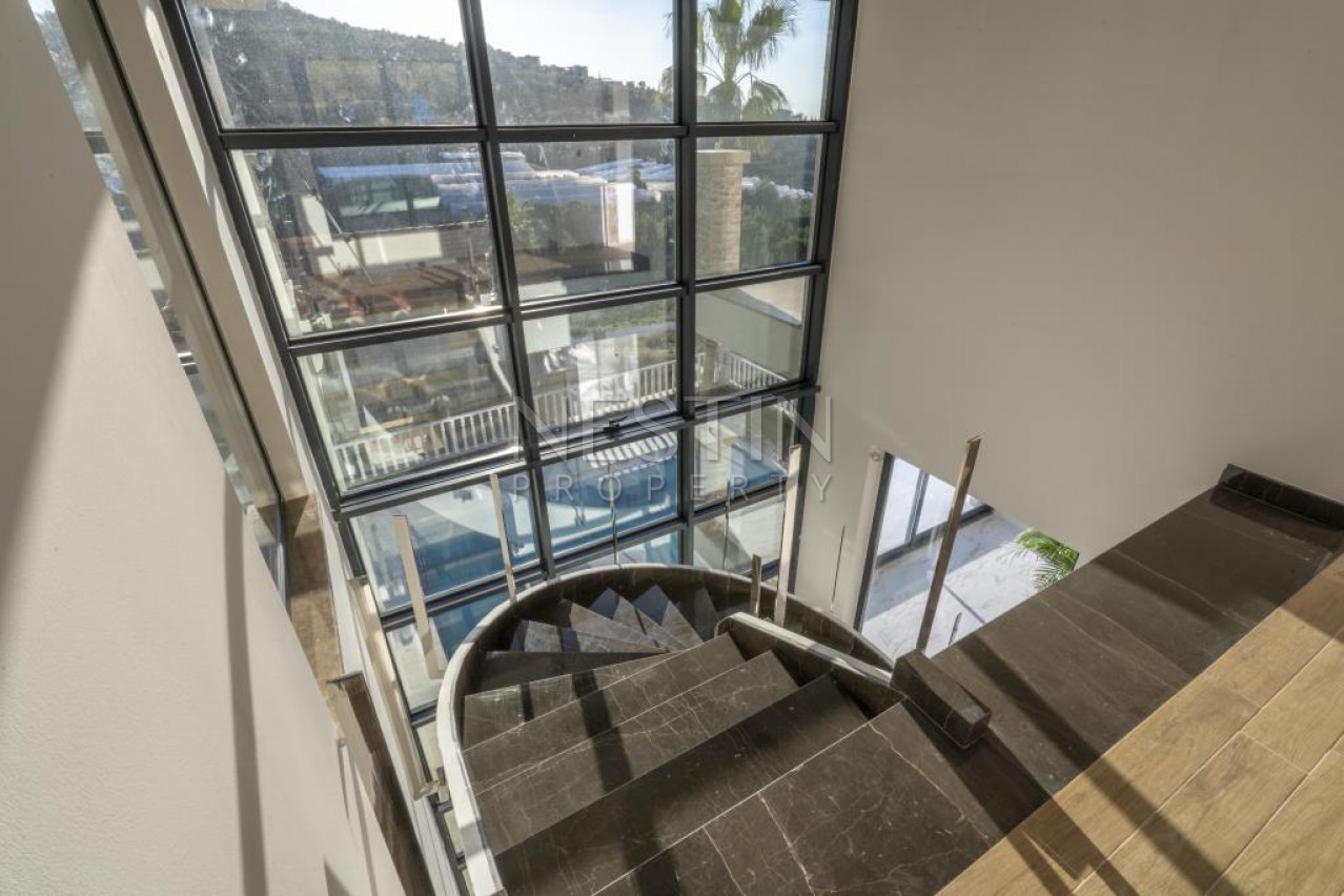 Просторная вилла 7+1 в районе Каргыджак с видом на море фото 17