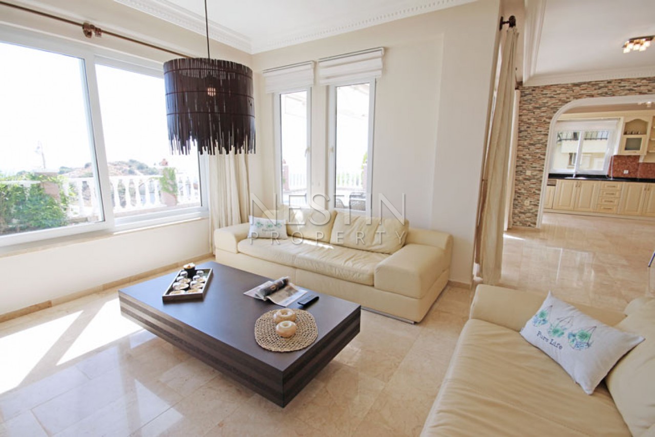 Большая вилла 3+1 в районе Каргыджак с видом на море и горы фото 7