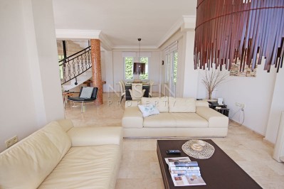 Большая вилла 3+1 в районе Каргыджак с видом на море и горы фото 10