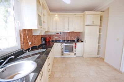 Большая вилла 3+1 в районе Каргыджак с видом на море и горы фото 15