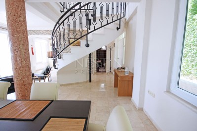 Большая вилла 3+1 в районе Каргыджак с видом на море и горы фото 17