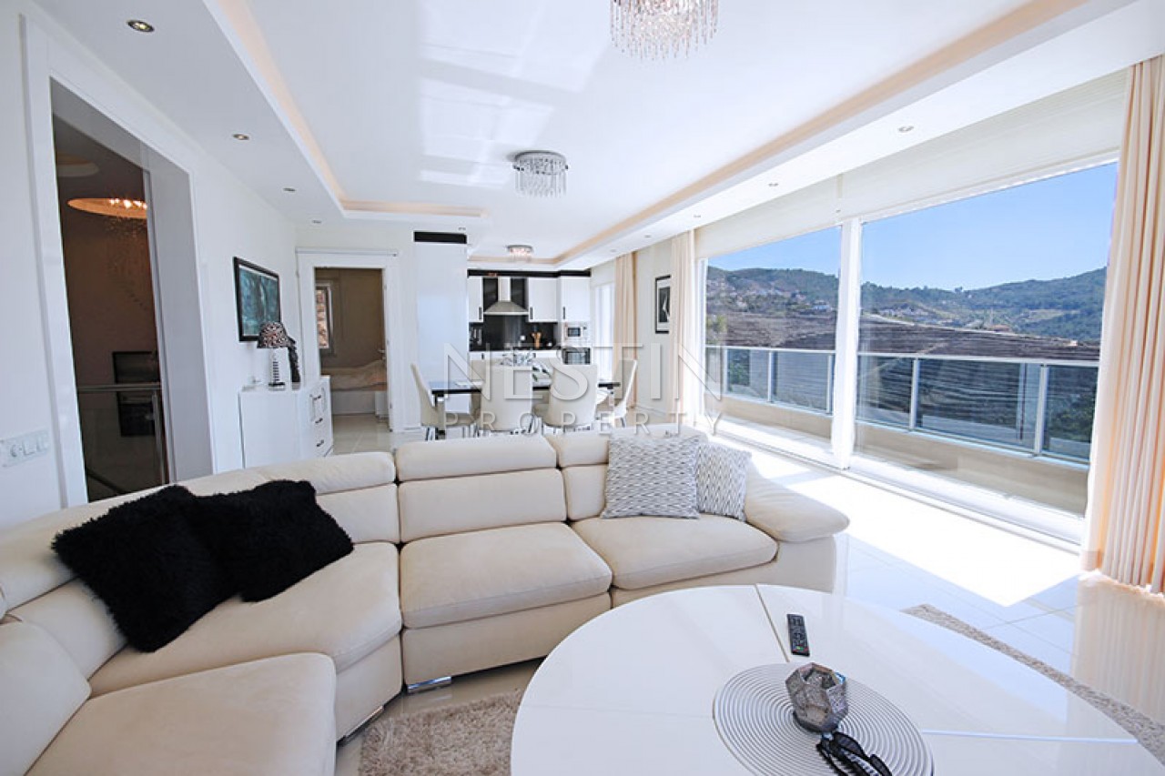 Вилла 5+1 в элитном комплексе в районе Каргыджак фото 6