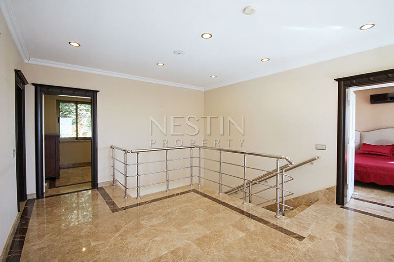 Просторная вилла 4+1 в районе Каргыджак с панорамным видом на море фото 32