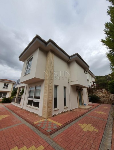 Красивая просторная вилла 3+1 в районе Бекташ фото 2