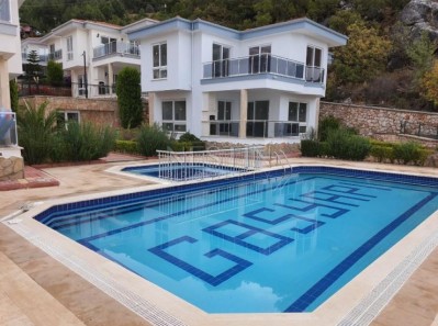 Красивая просторная вилла 3+1 в районе Бекташ фото 3