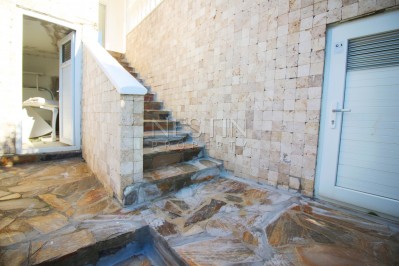 Просторная вилла 6+1 с видом на море в центре Алании фото 6