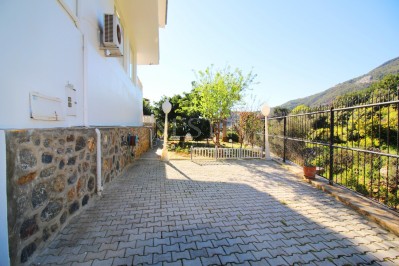 Просторная вилла 6+1 с видом на море в центре Алании фото 10