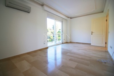 Просторная вилла 6+1 с видом на море в центре Алании фото 23