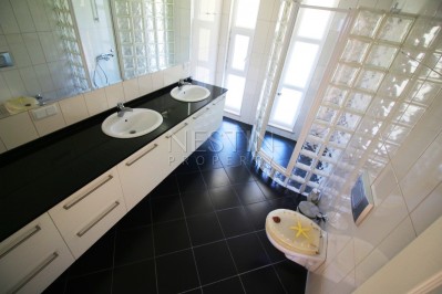 Просторная вилла 6+1 с видом на море в центре Алании фото 33