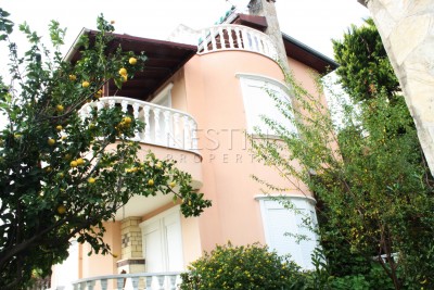 Большая Вилла 5+1 в районе Кестель в 100 м от Средиземного моря фото 1