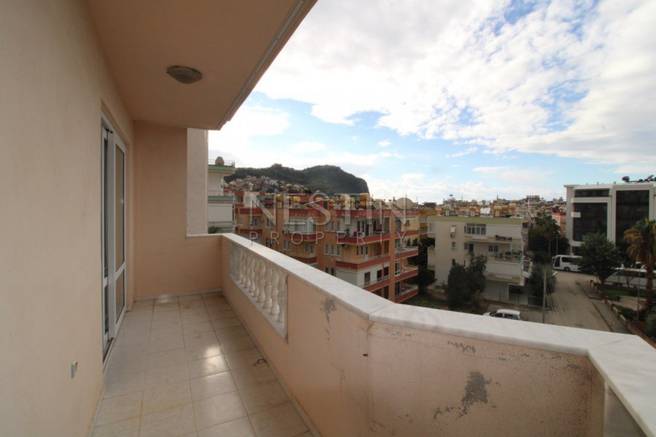 Большая квартира 3+1 в центре Аланьи фото 3