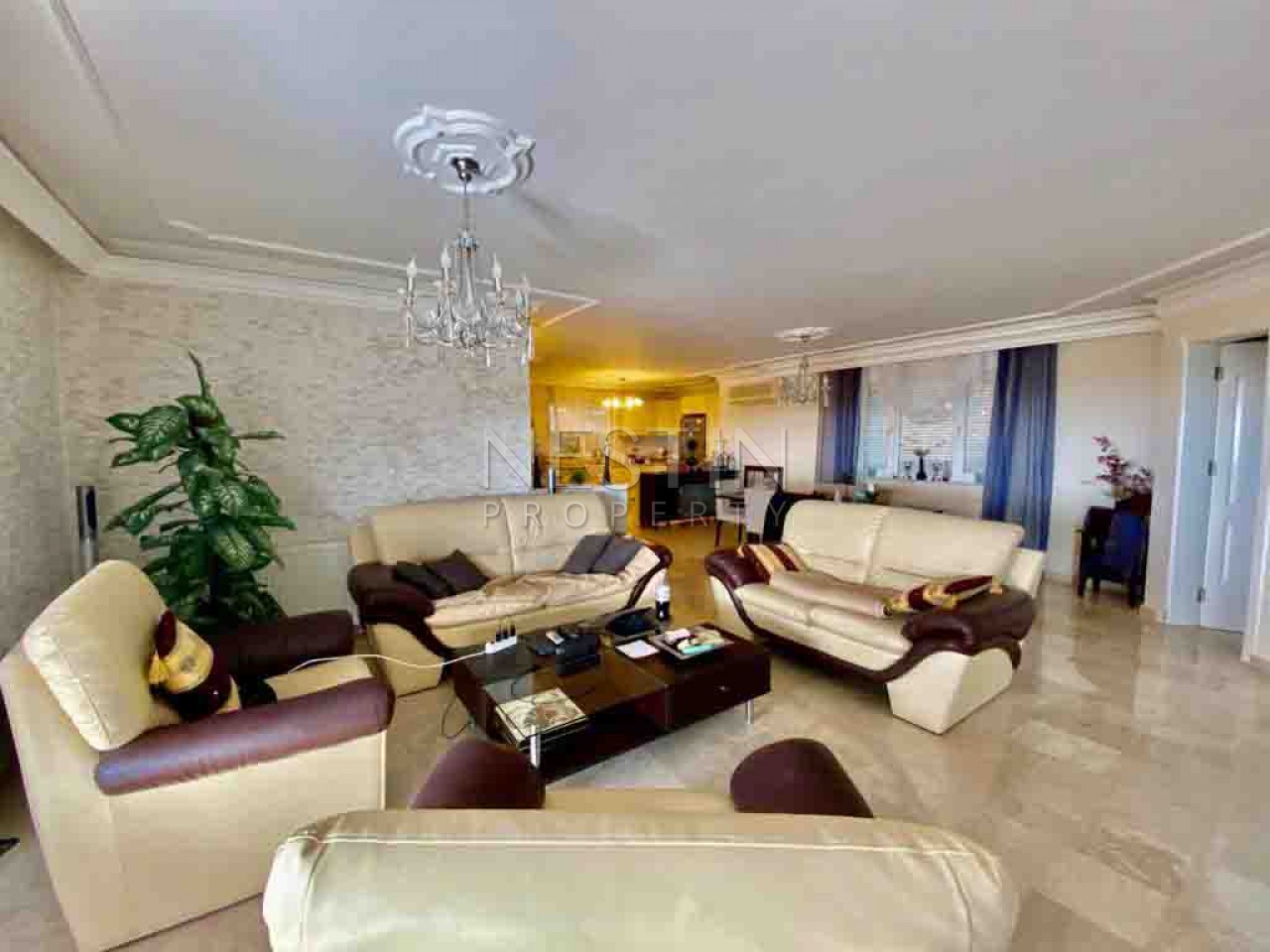 Большая вилла 3+1 в районе Кестель фото 10