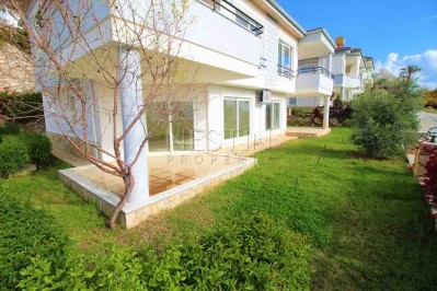 Вилла 3+1 в районе Бекташ с видом на Средиземное море фото 2