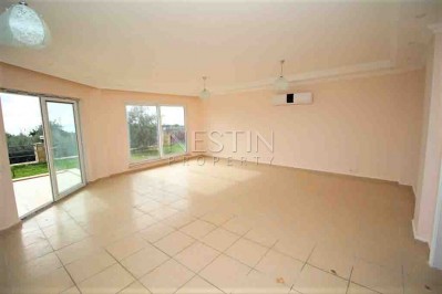 Вилла 3+1 в районе Бекташ с видом на Средиземное море фото 10