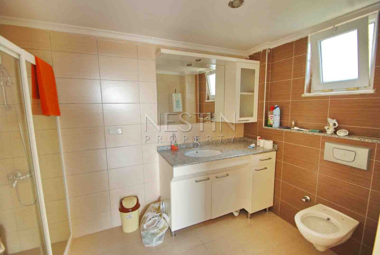 Вилла 3+2 в районе Бекташ с прекрасным видом на Средиземное море фото 9