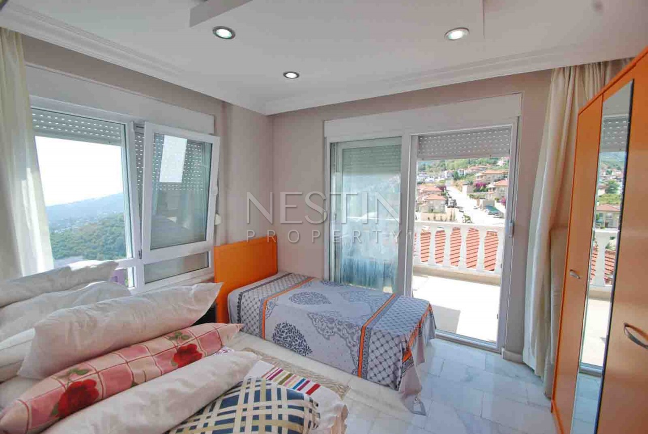 Вилла 3+2 в районе Бекташ с прекрасным видом на Средиземное море фото 10