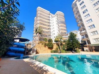 Большая квартира 4+2 в районе Тосмур в 600 м от моря фото 1