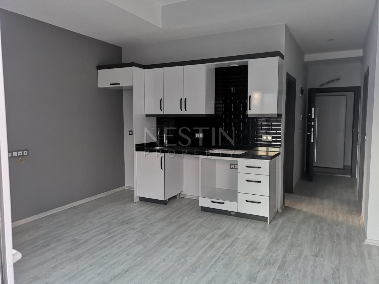 Двухкомнатная квартира в Махмутларе в новом доме фото 10