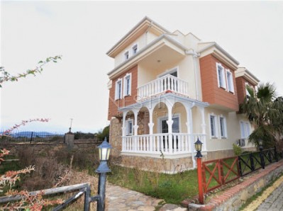 Просторная Вилла 3+1 в комплексе в районе Инжекум фото 3