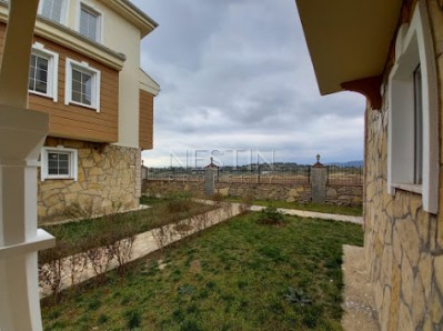 Просторная Вилла 3+1 в комплексе в районе Инжекум фото 8