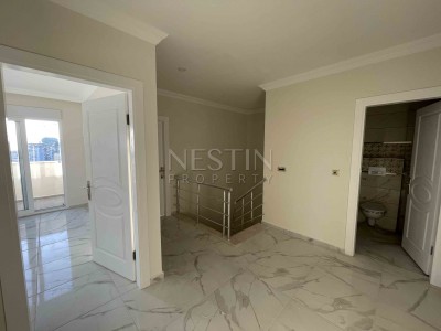 Пентхаус 3+1 в районе Махмутлар с видом на море и город Наула фото 10