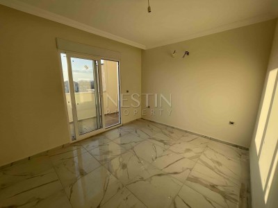 Пентхаус 3+1 в районе Махмутлар с видом на море и город Наула фото 14