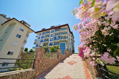 Светлая и просторная квартира 1+1 в районе Кестель фото 6