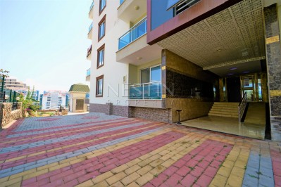 Светлая и просторная квартира 1+1 в районе Кестель фото 11