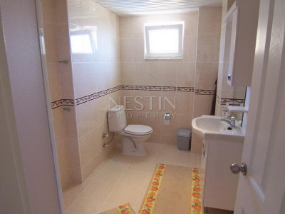 Пентхаус 4+1 в районе Кестель с видом на море и горы фото 18