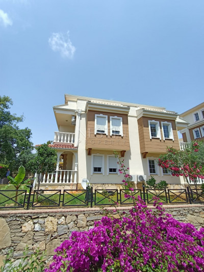 Просторная вилла 6+2 в районе Авсаллар фото 3