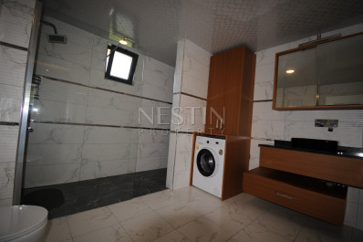 Дизайнерская квартира 3+1 на первой береговой линии в районе Кестель фото 22