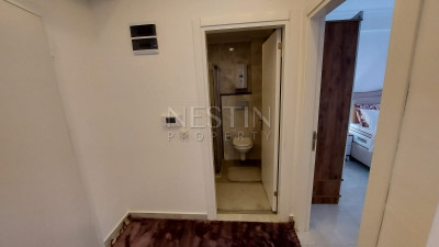 Квартира 1+1 с новой мебелью и техникой в районе Кестель фото 3