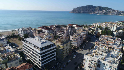 Квартиры 3+1 и 5+1 в центре города Аланья в 100 м от моря фото 1