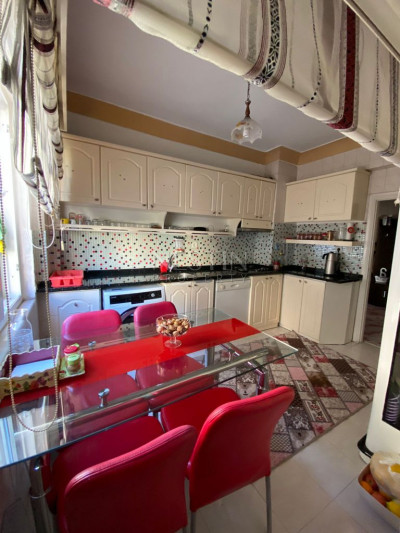 Квартира 3+1 с отдельной кухней в центре города Аланья фото 1