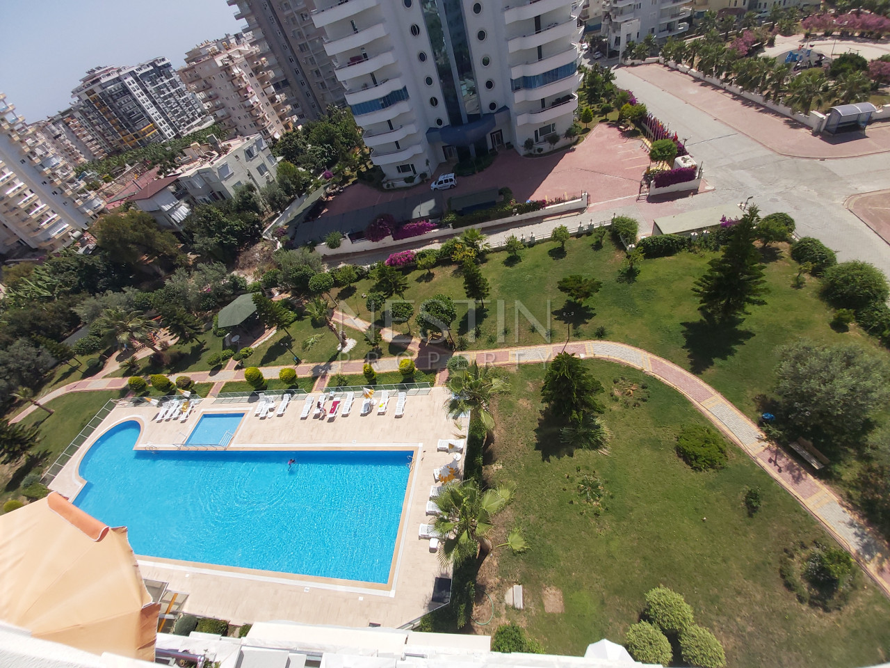 Светлая и просторная квартира 1+1 в районе Махмутлар фото 14