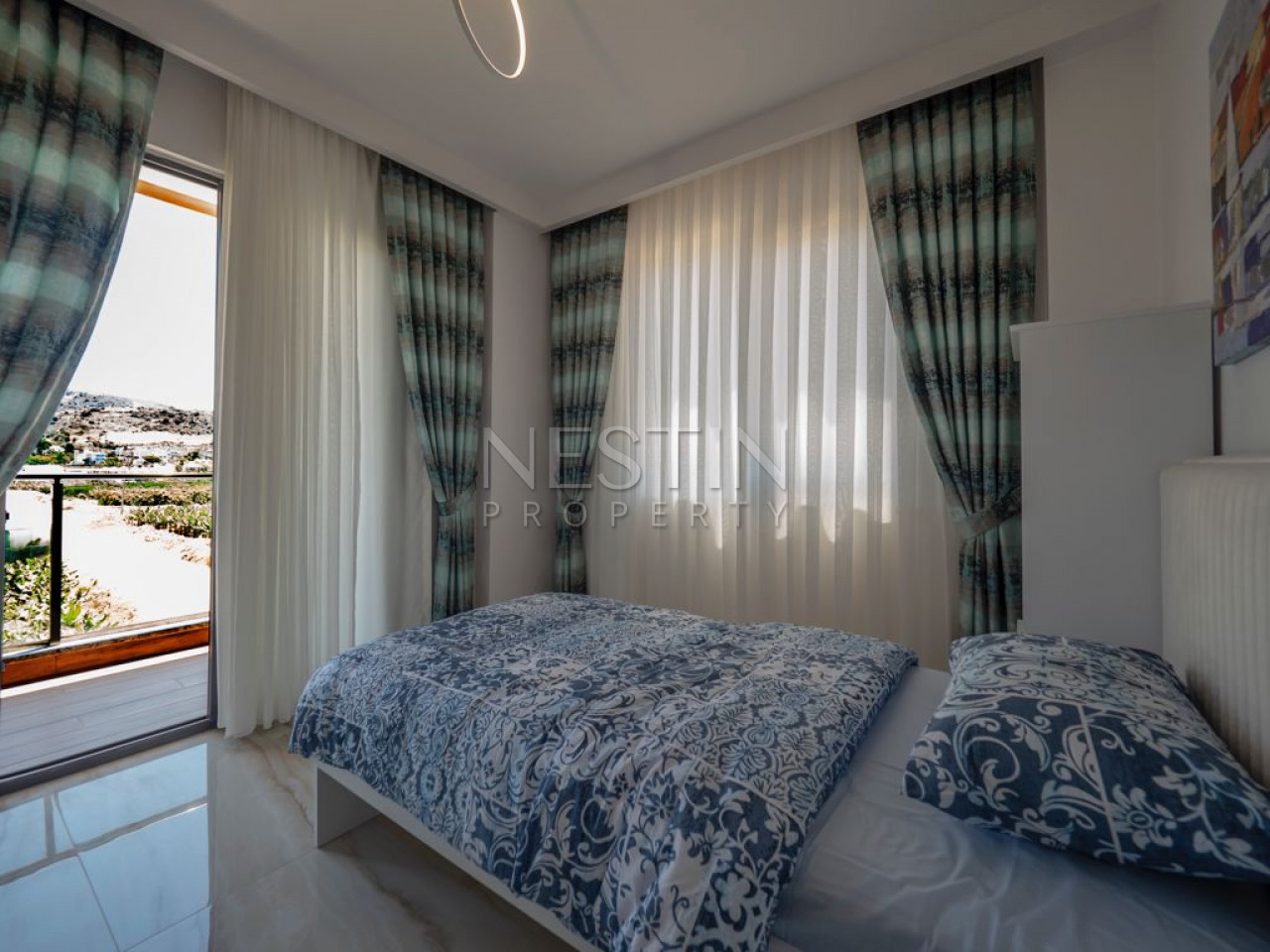 Квартиры планировкой 1+1 и 2+1 в новом жилом комплексе в районе Каргыджак фото 21