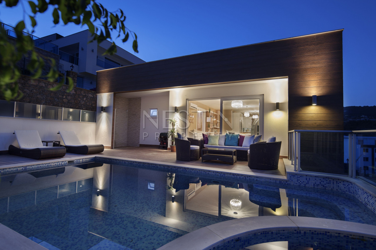 Вилла 3+1 с мебелью в элитном комплексе в Каргыджаке фото 1