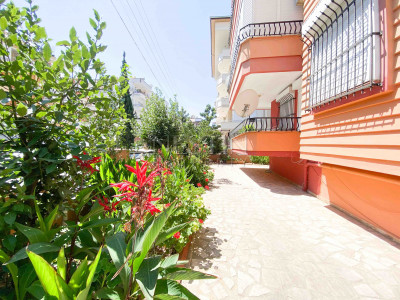 Просторная квартира 2+1 в центре города Аланья фото 3