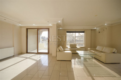 Просторная квартира 3+1 в центре города Аланья с видом на горы фото 13