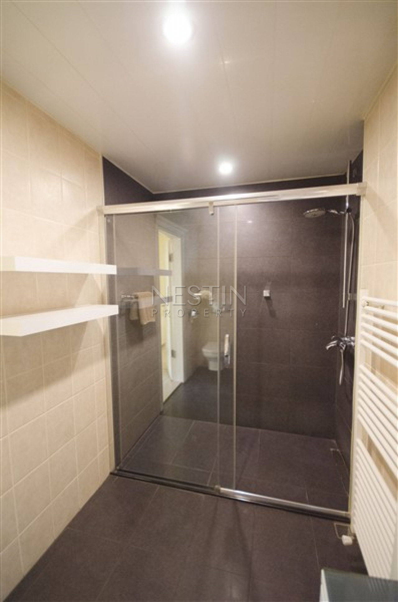 Просторная квартира 3+1 в центре города Аланья с видом на горы фото 24