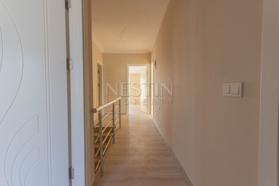 Пентхаус 4+1 в районе Каргыджак с шикарным видом на море фото 33