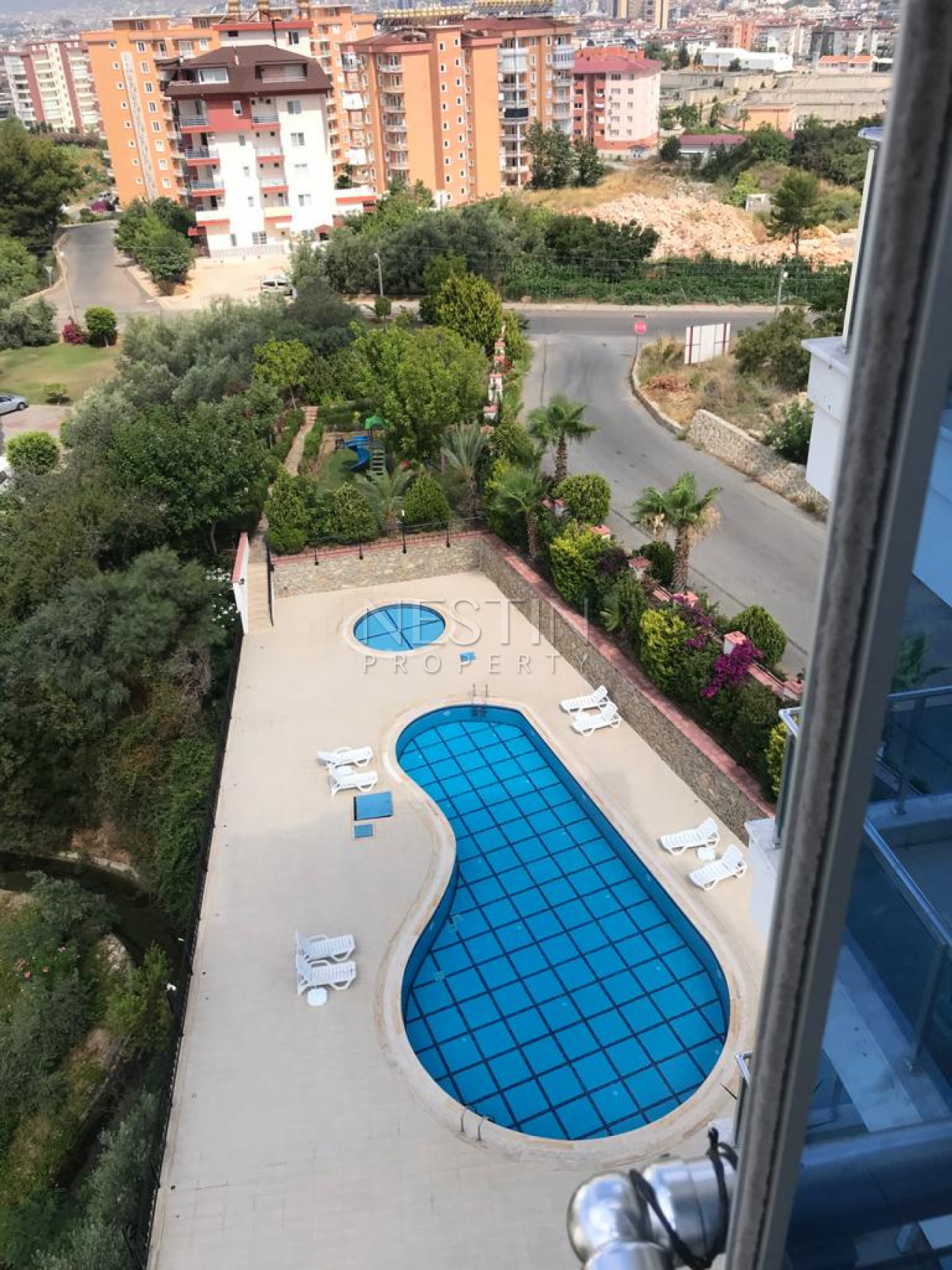 Просторная квартира 1+1 в районе Тосмур с видом на море фото 2